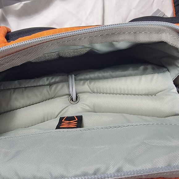 Lowepro Photo Sport Sling 100 AW Camera Backpack Orange Gray Water Resistant - Picture 10 of 11